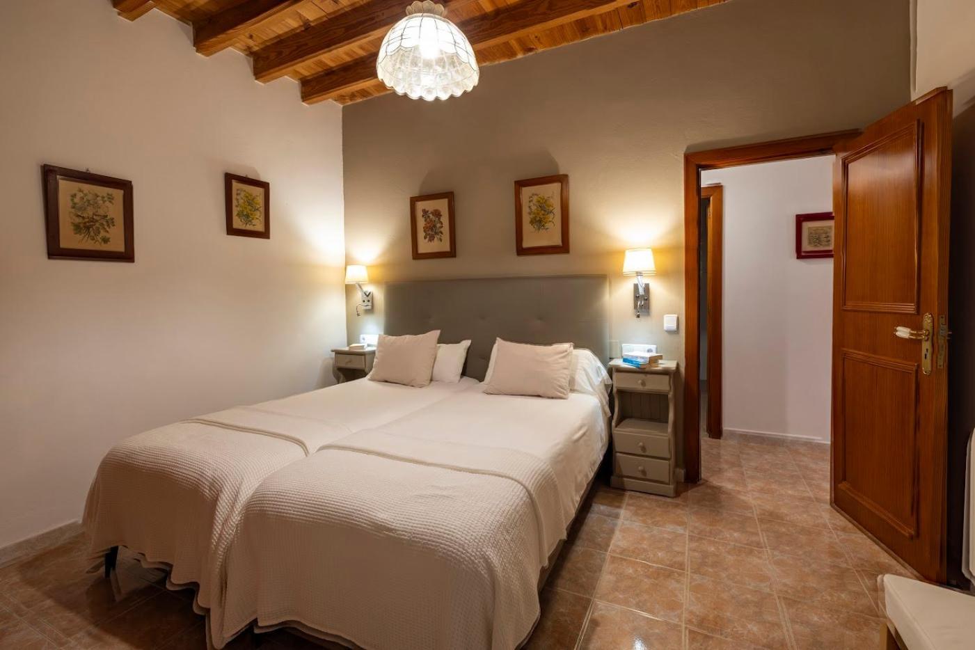 Agroturisme Sa Torre (Adults Only) Santa Eugenia Eksteriør billede